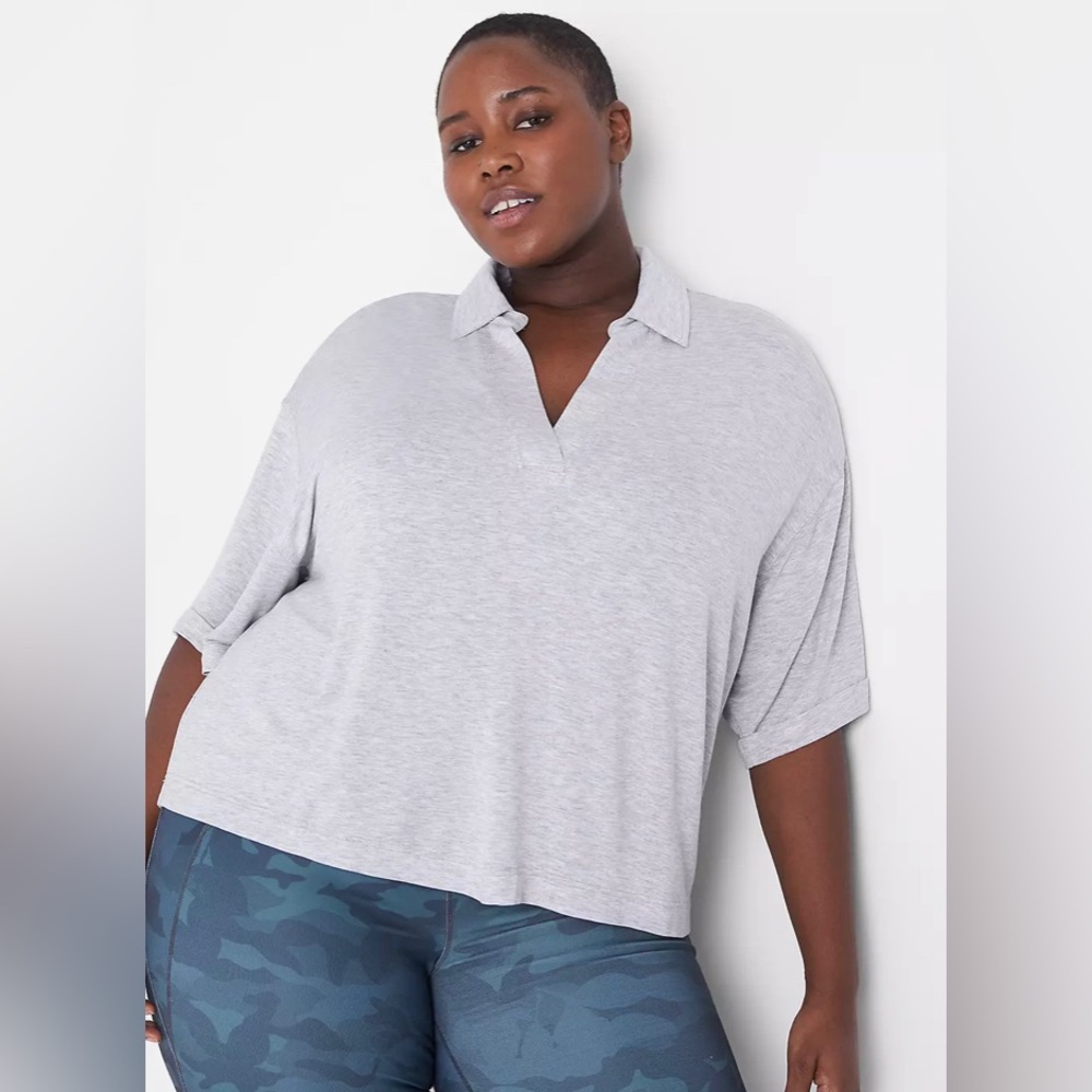 045 NWT LIVI plus cropped top